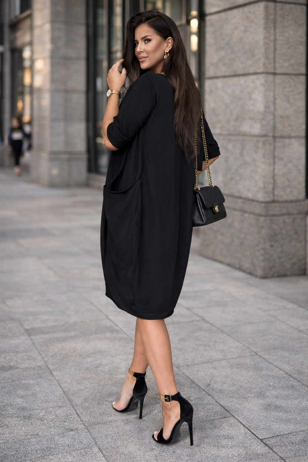 Sukienka oversize z kieszeniami bawełniana 40-48 - obrazek 7