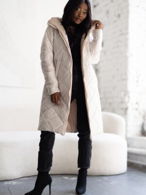 Cleo – długa kurtka pikowana z kapturem - 38, ecru