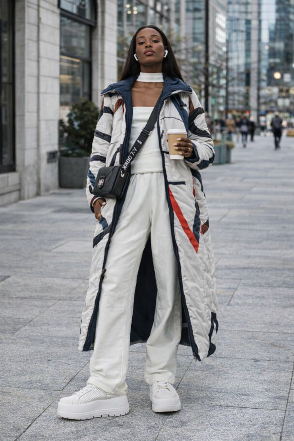 Dwustronna lekka kurtka wiosenna damska - obrazek 4